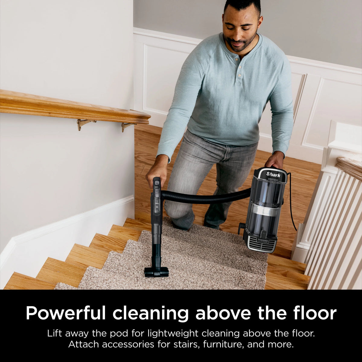 Upright Vacuum with Self-Cleaning Brushroll A156647