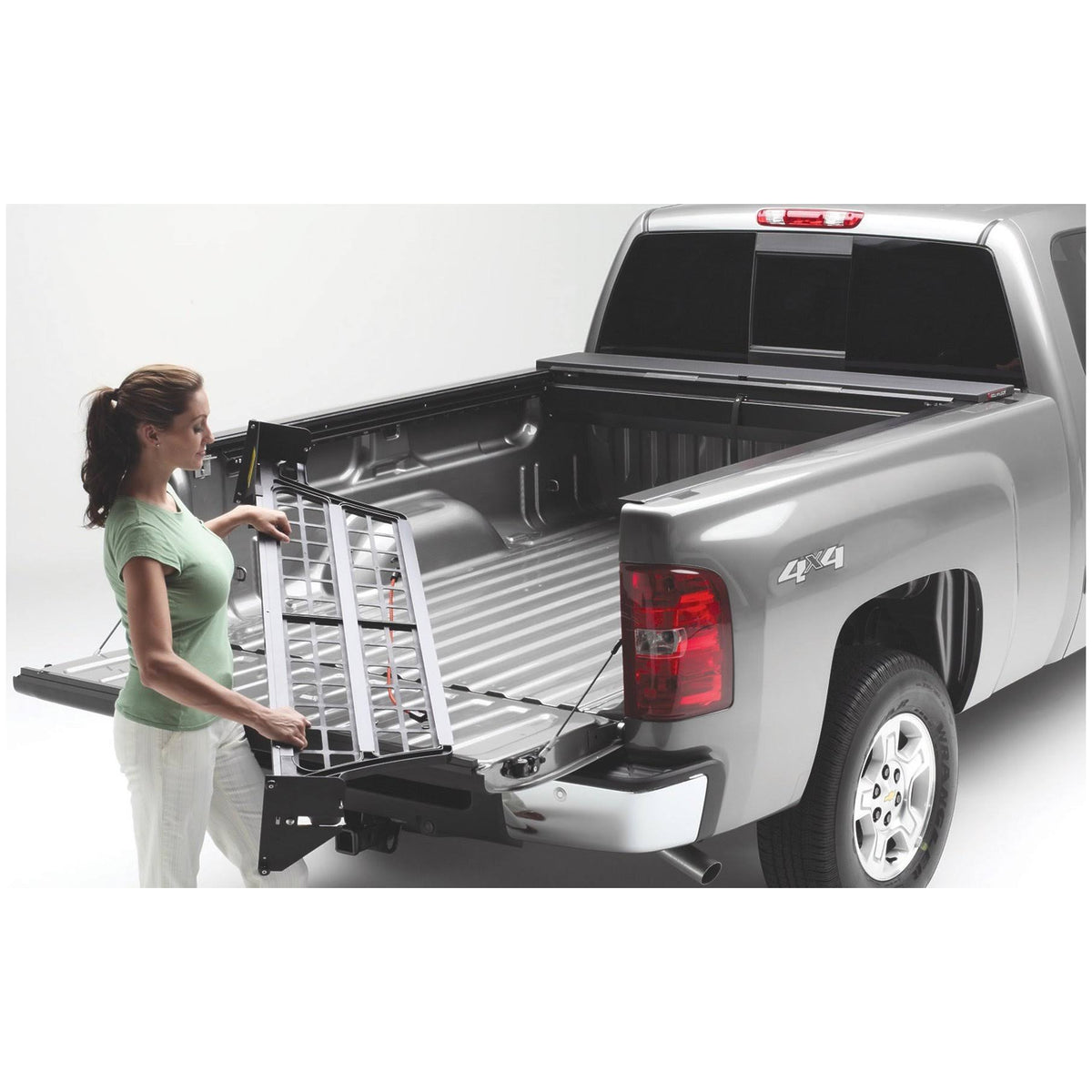 Truck Bed Divider M891784