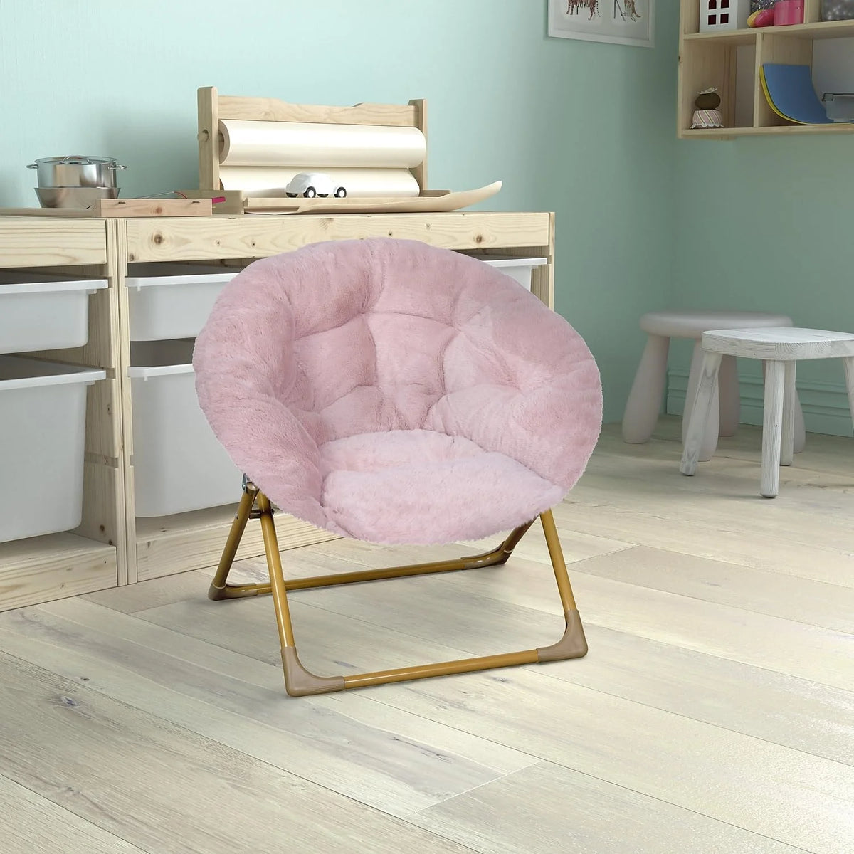 Blush Faux Fur Folding Saucer Chair R693676