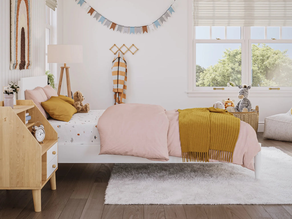 White Twin Solid Wood Platform Bed K97661