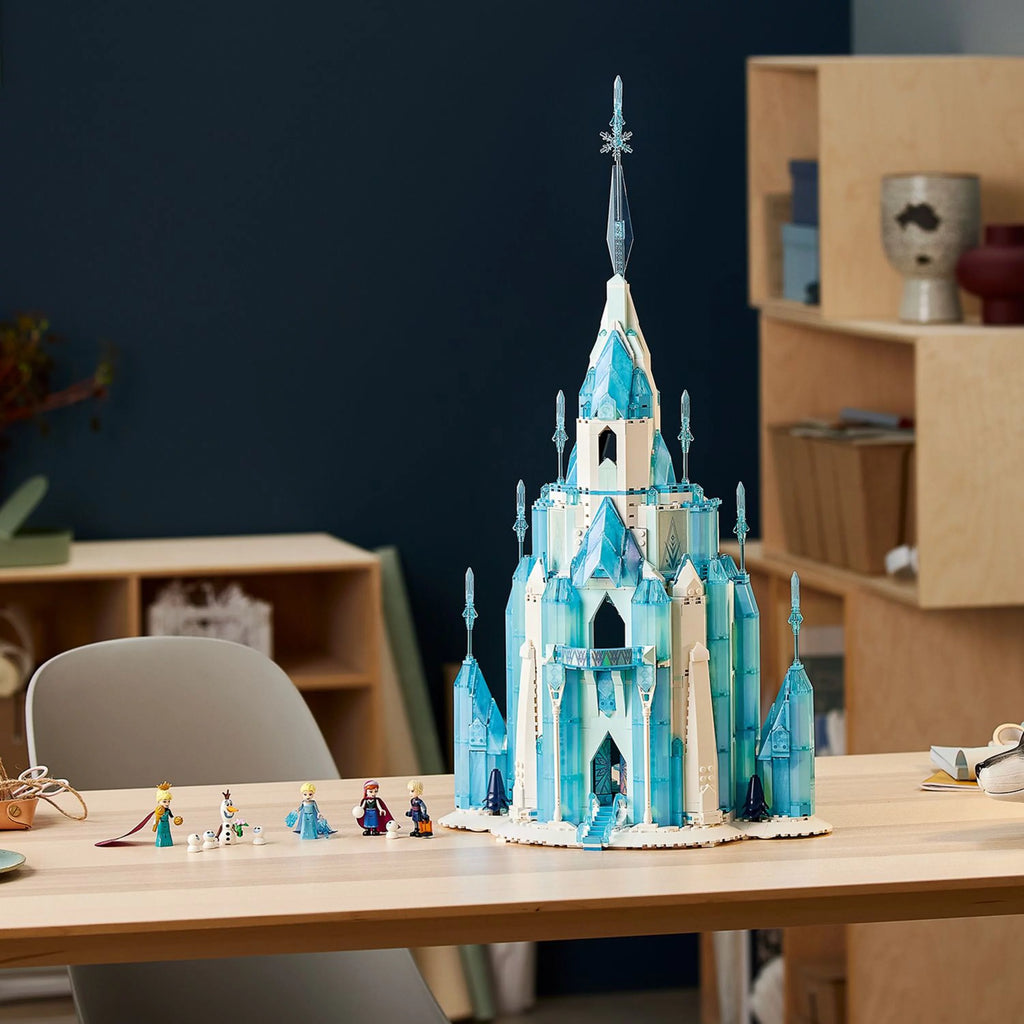 Ice Castle Building Toy with Anna and Elsa Mini Doll Figures Q901654
